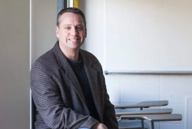 Dr. Al Kamienski